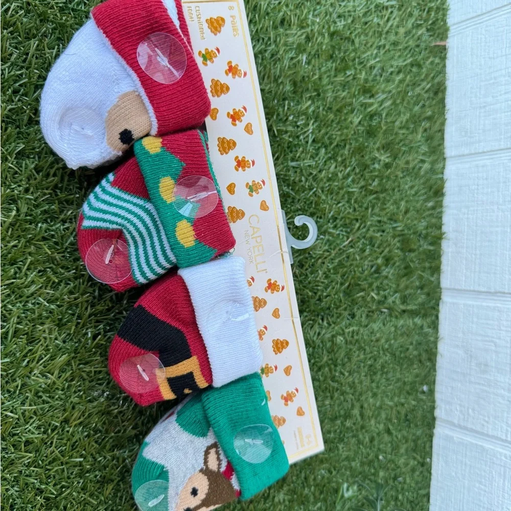 Nordstrom Kids Festive Socks Set - Red, Green, Black, White 0-6 months New